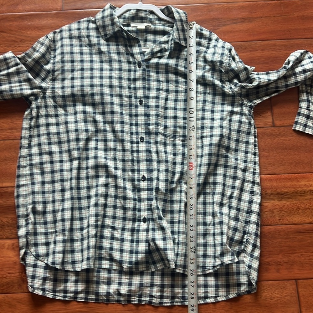 Treasure & Bond Plaid Button Down Blouse Size Medium - Picture 7 of 7